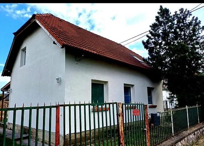 Appartamento Zsanett's House Tata