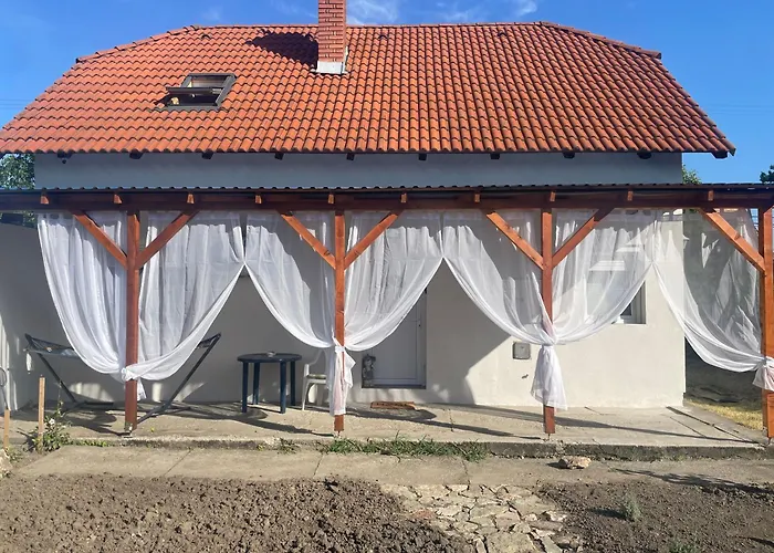 Lägenhet Zsanett`s House *